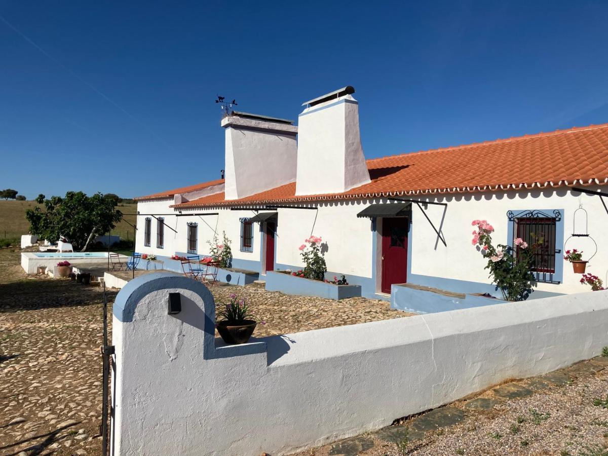 Vila Monte Do Pombal Sousel Exteriér fotografie