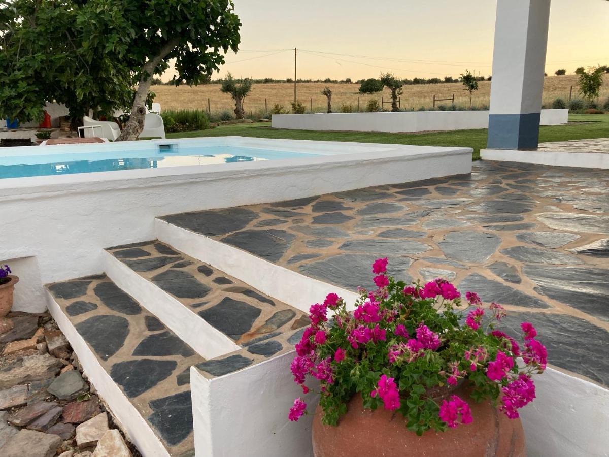 Vila Monte Do Pombal Sousel Exteriér fotografie
